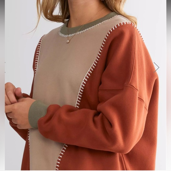 The Buckle Color Block Pullover - Picture 3 of 4